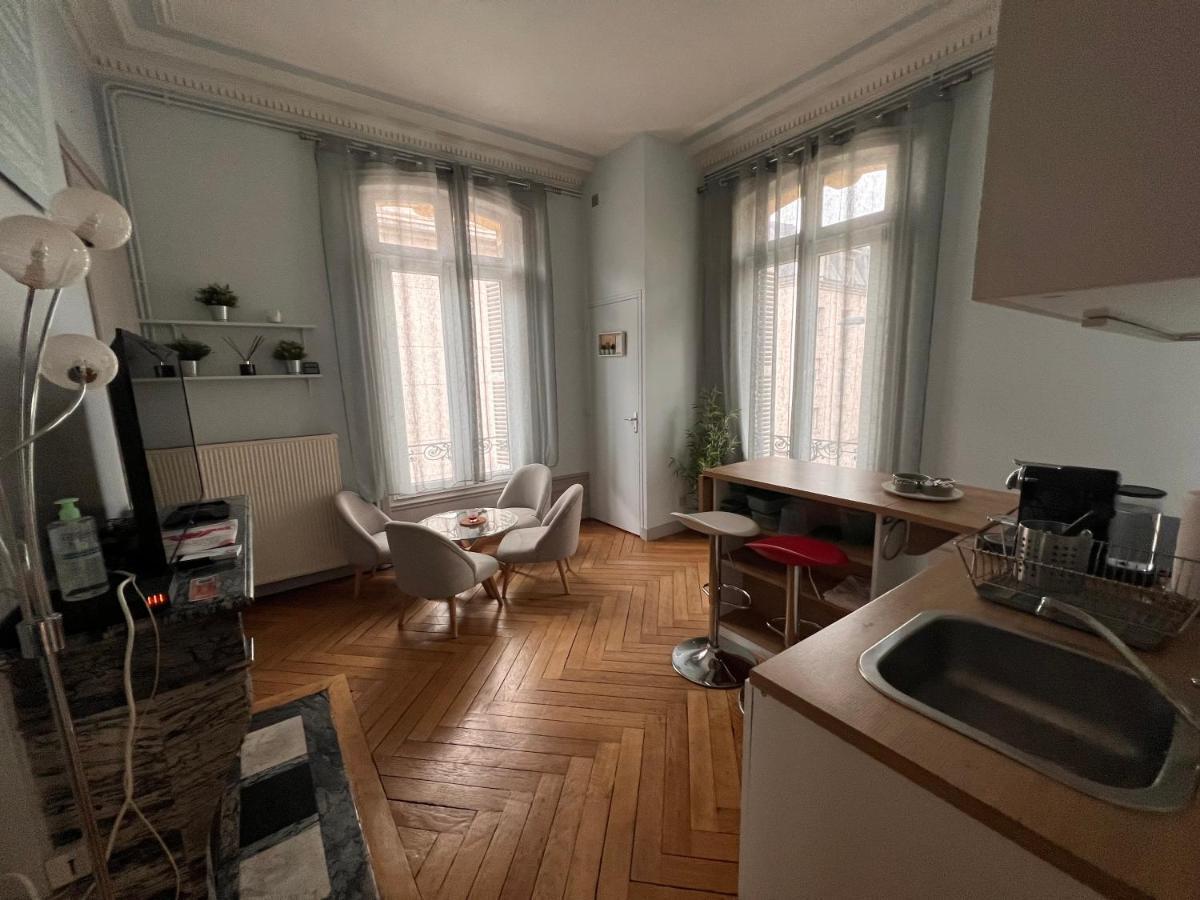 4 People+Free Street Parking+Cosy Centre Ville Appartement Rouen Buitenkant foto